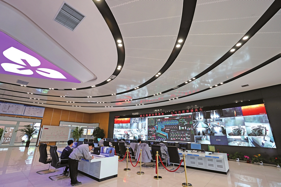 长清马山垃圾点火发电项目日点火约1500吨，年发电2亿度，可满足近6万户家庭一年的用电 垃圾点火 发电生金